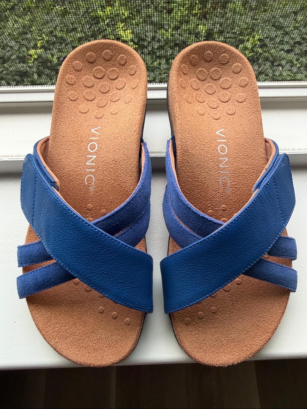 Vionic Women's Blue Zaire Adjustable Crisscross Slide Sandals with Tan Footbed